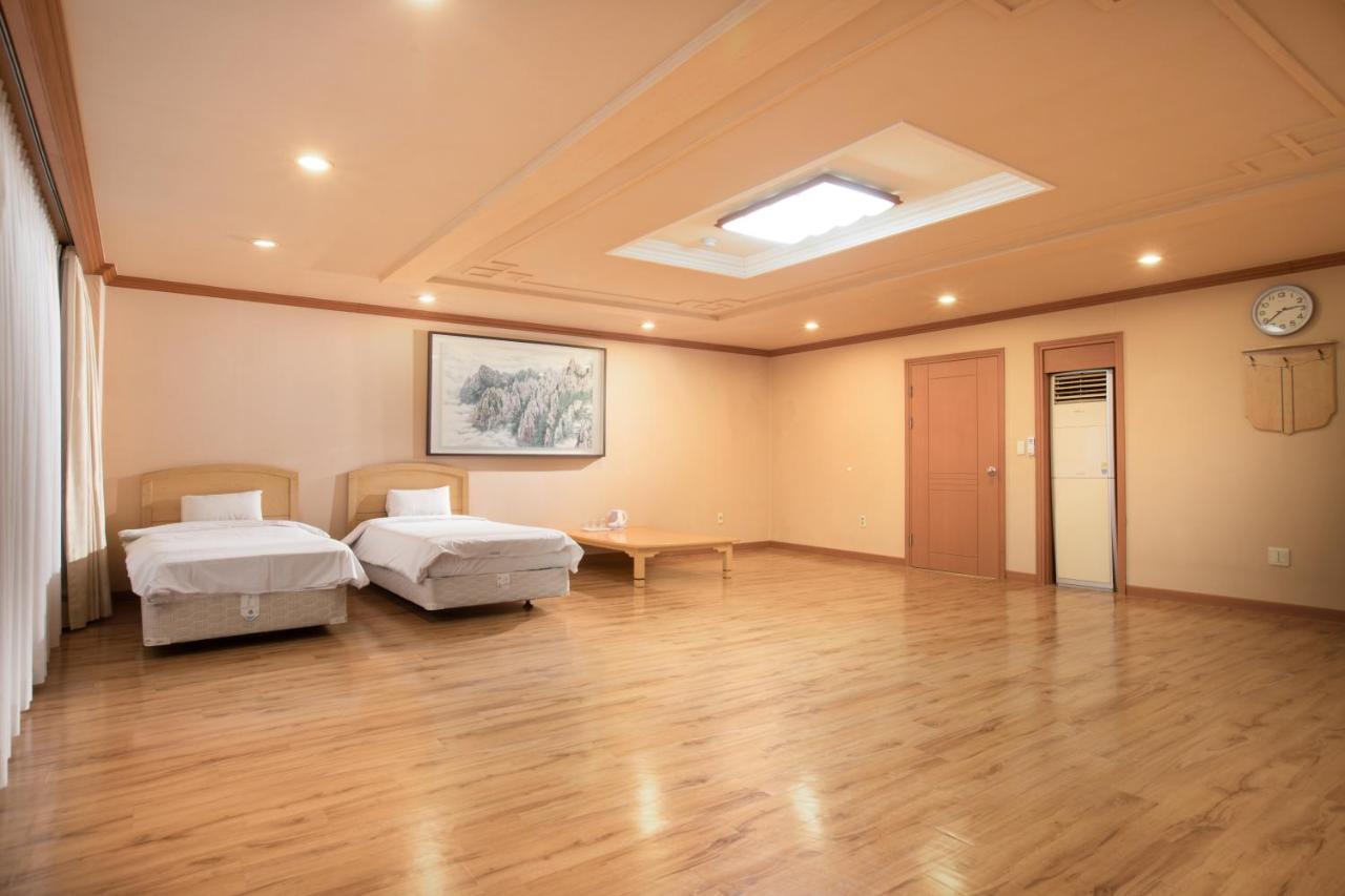 Jeju Hawaii Hotel Екстериор снимка