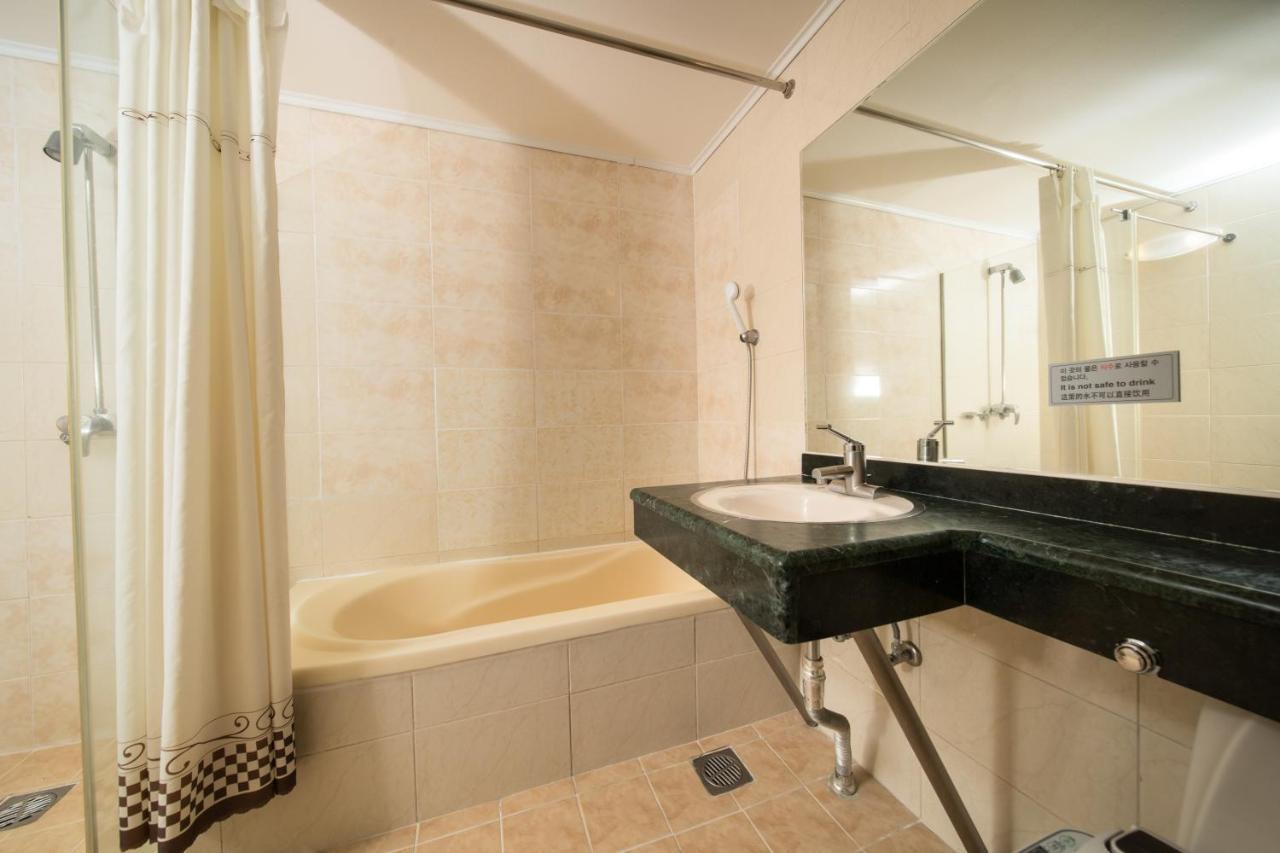 Jeju Hawaii Hotel Екстериор снимка