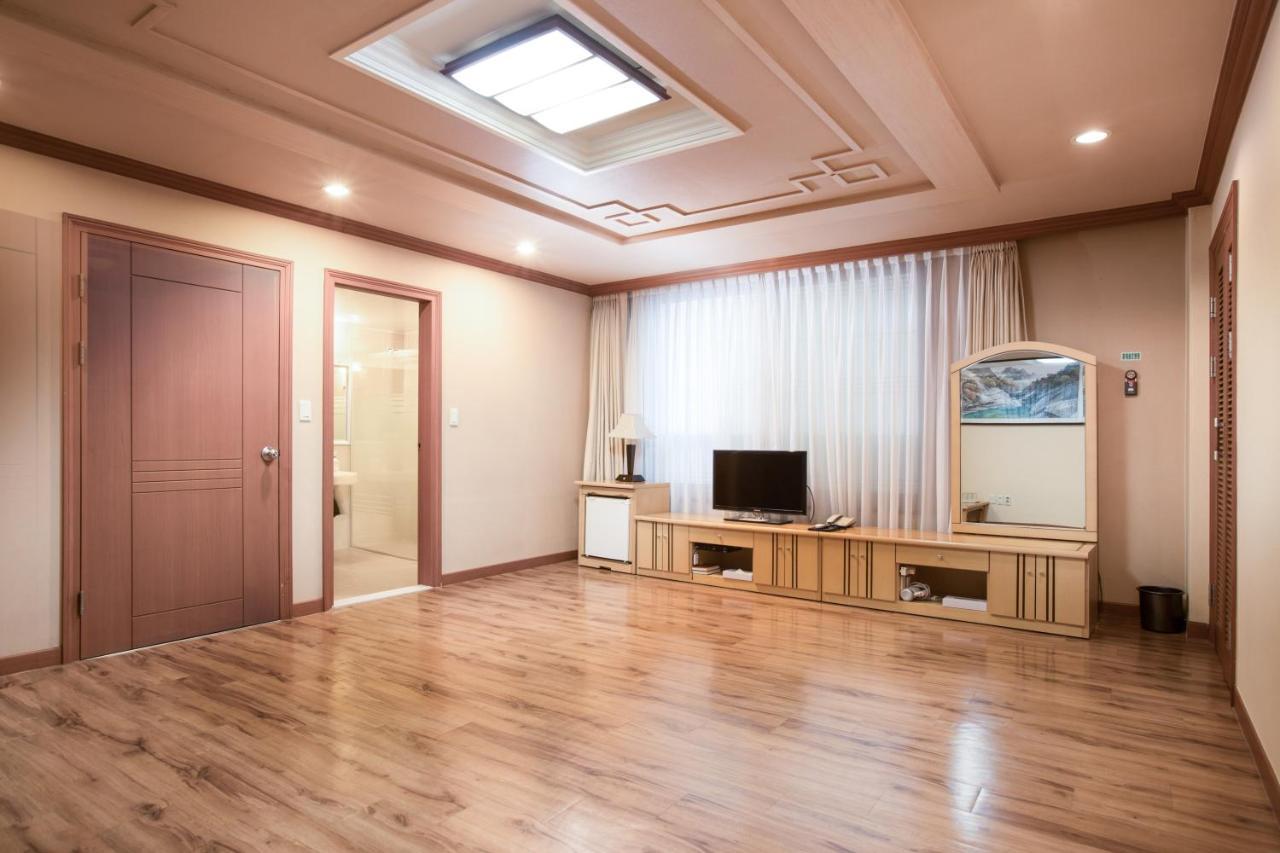 Jeju Hawaii Hotel Екстериор снимка